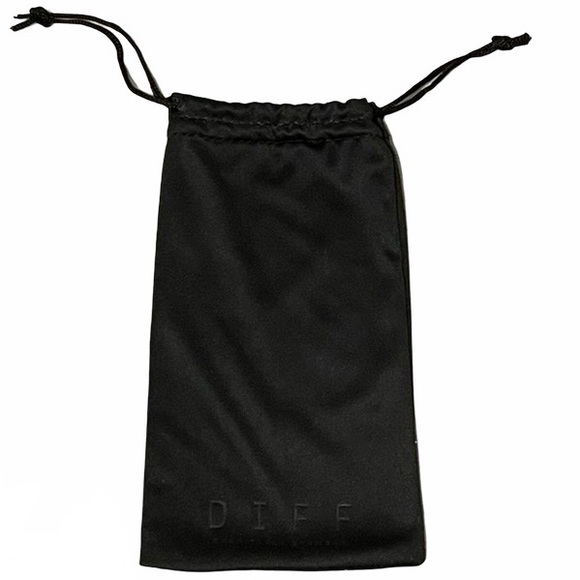 DIFF Rea Sunglasses Milky Grey Frame Grey Lenses Cat Eye NWT - Picture 9 of 10